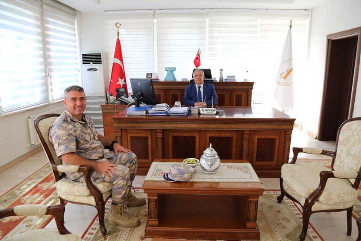 Vali Nayir, Garnizon Komutanı Necati Gündüz\'e Yeni Görevinde Başarı Diledi