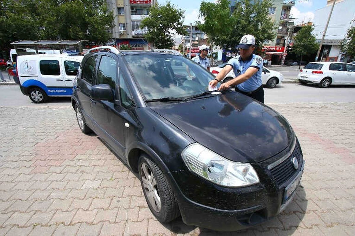 Zabıta Ekipleri Engelli Noktalarına Park Edenleri Affetmedi