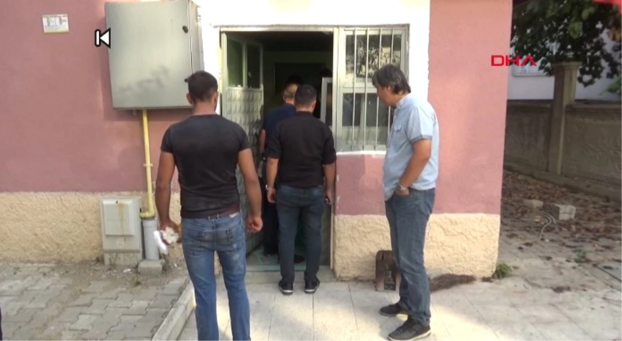 Konya\'da, 18 Yaşındaki Genç Cami Tuvaletinde Ölü Bulundu