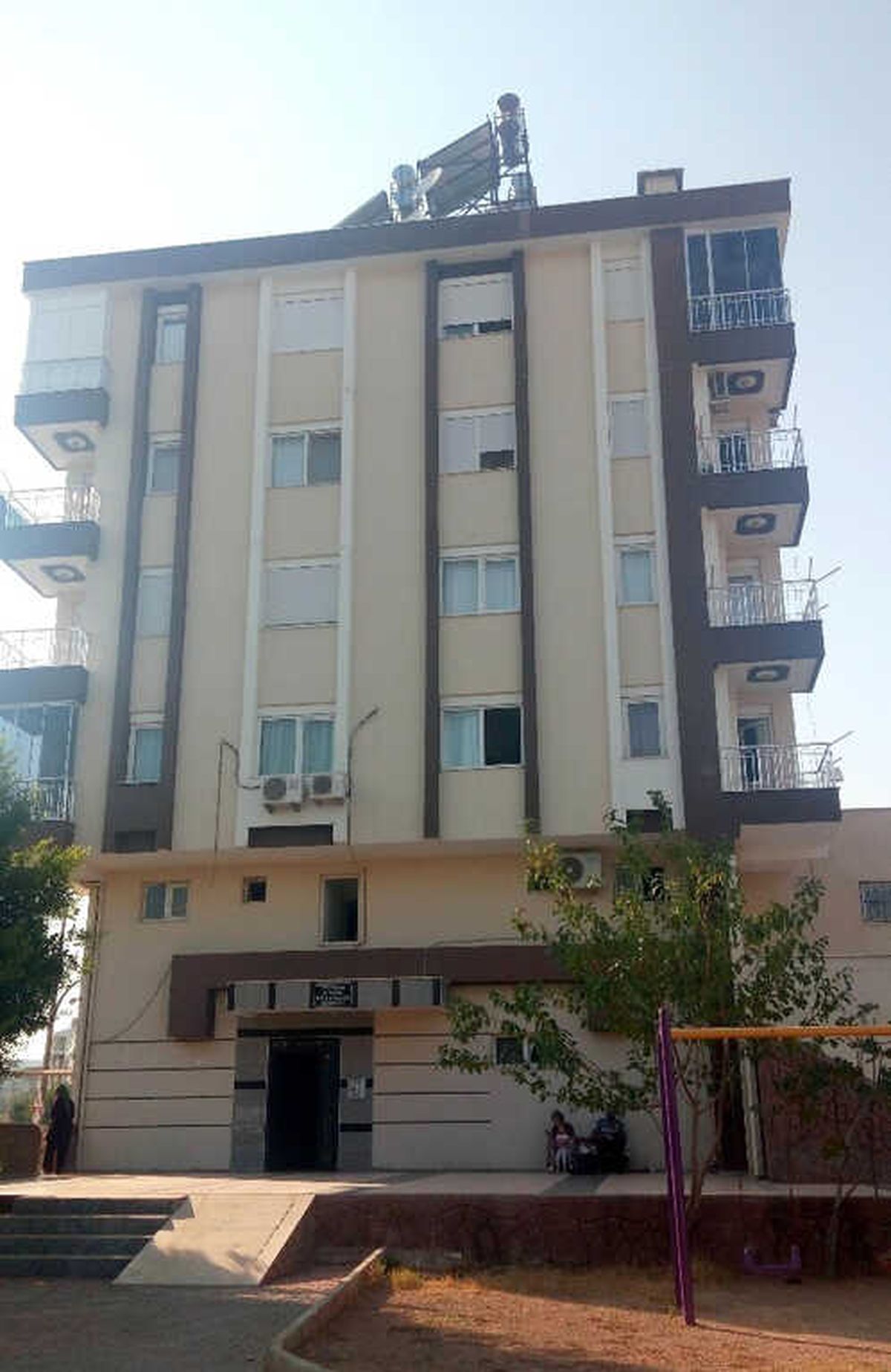 Antalya\'da Genç Kızın Şüpheli Ölümü
