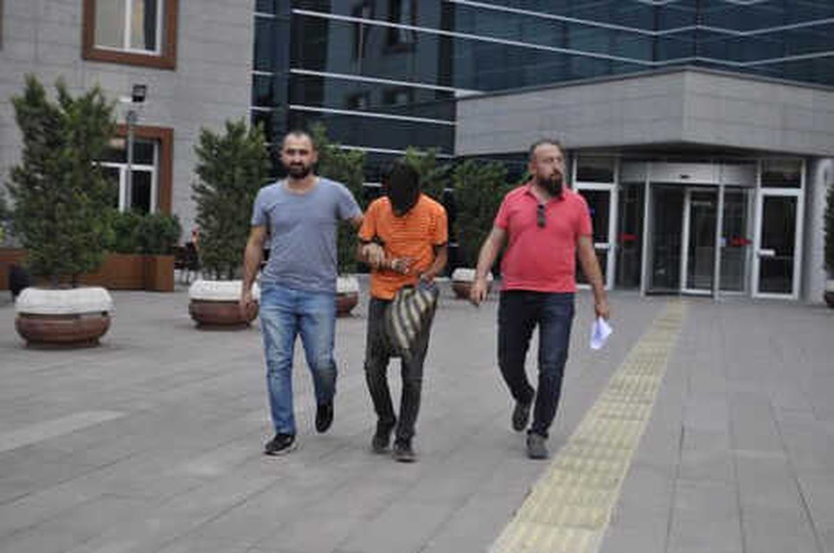 Bursa\'da, Uyuşturucu Satıcısı Tutuklandı