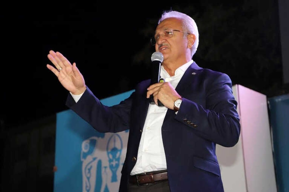 Erzincan\'da 2 Ay İçinde Ana Caddelerin Asfaltı Bitiyor