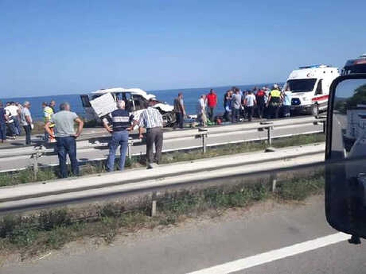 Giresun\'da Minibüs Takla Attı: 3 Ölü, 1 Yaralı