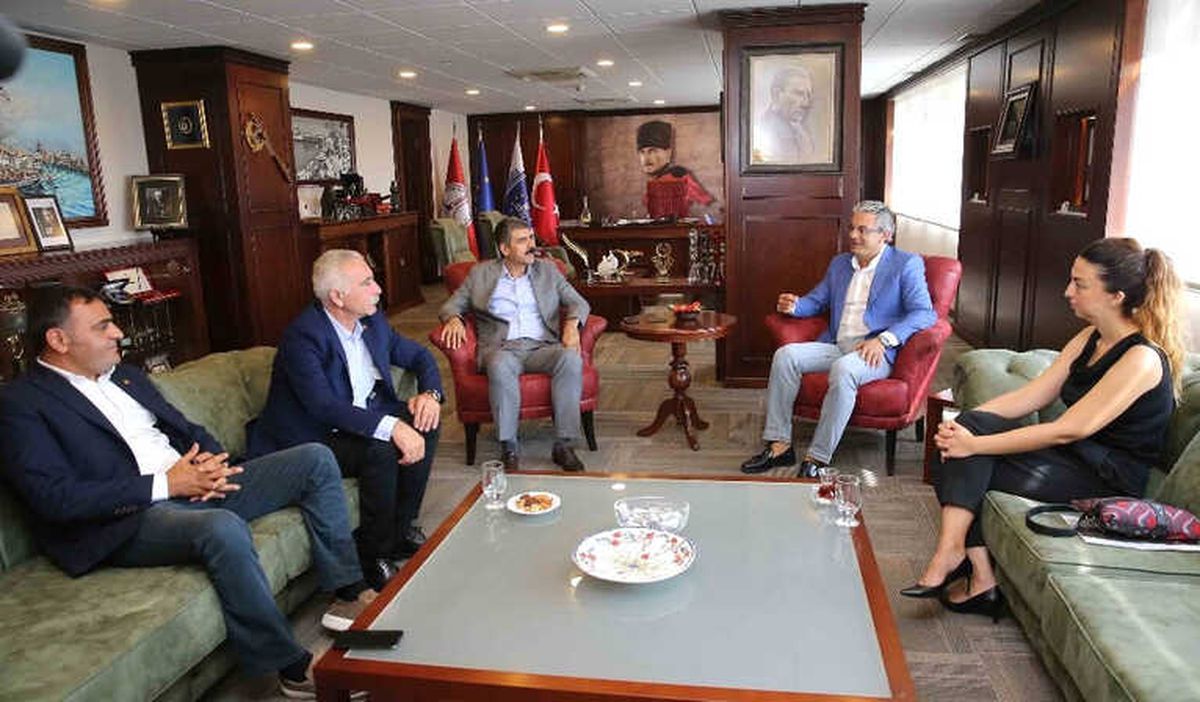 Karşıyaka\'da Belediye ve Sendika El Ele