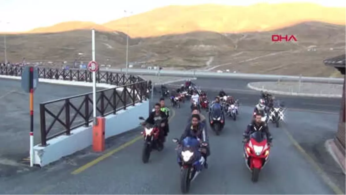 Kayseri Erciyes Moto Fest\'te Akrobasi Rüzgarı Hd