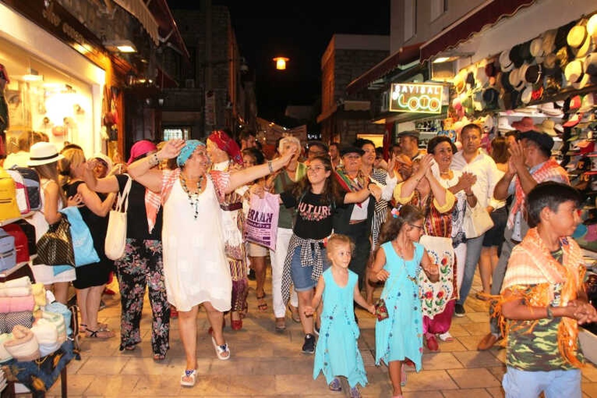 Turistler, Bodrum\'da Gördükleri Manzara Karşısında Şok Oldu