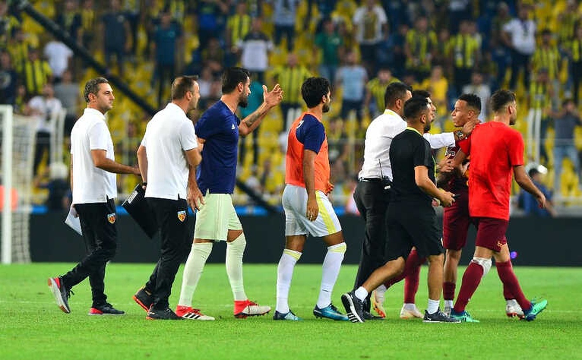 Volkan Demirel\'den Kayserisporlu Futbolculara Tepki