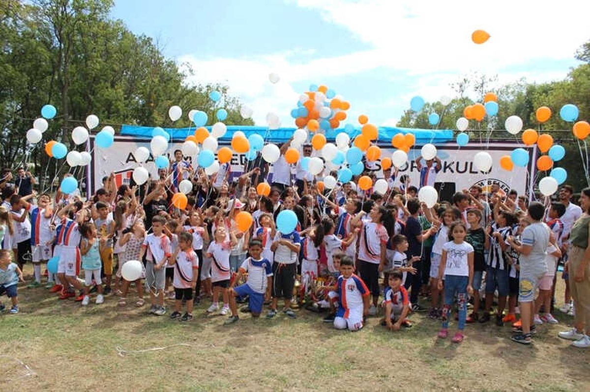 Binden Fazla Çocuk Yaz Aylarını Sporla Geçirdi