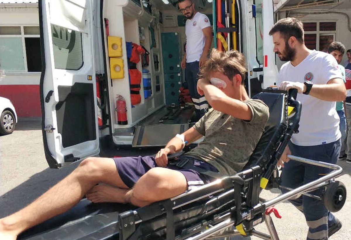 Bulduğu Tabancayı Kurcalarken Kendini Gözünden Vurdu
