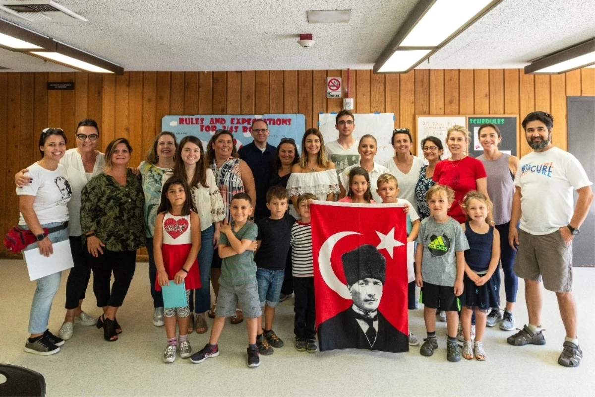 California\'daki Türk Okulları Açılmaya Başladı