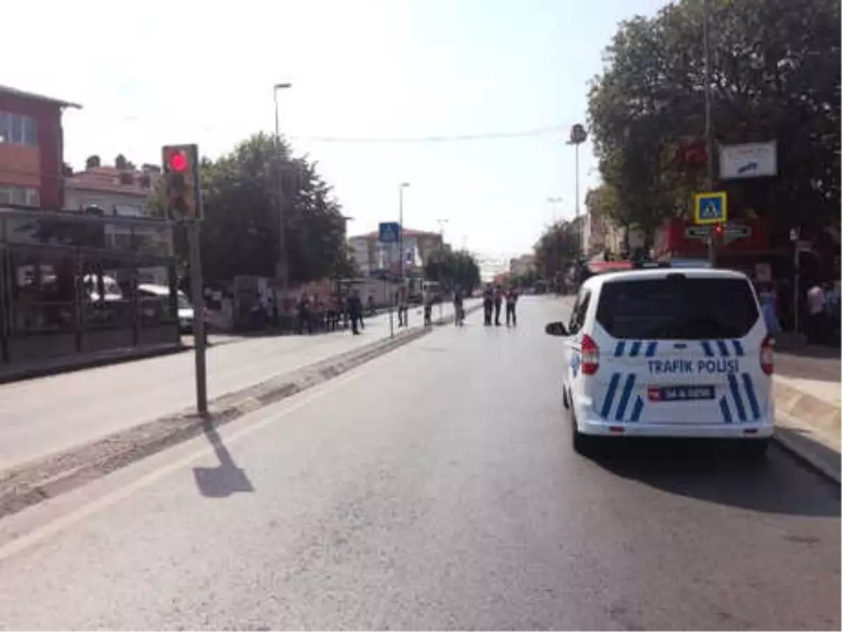 Ek Bilgi ve Fotoğraflarla// Bakırköy\'de 1 Eylül Barış Mitingi Nedeniyle Bazı Yollar Trafiğe...