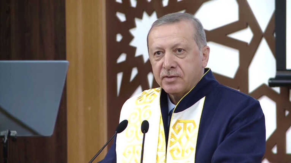 Erdoğan\'a Kırgızistan\'da Fahri Doktora