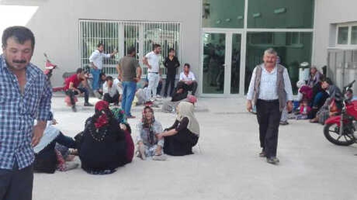 Halfeti\'de Düğün Magandası Can Aldı