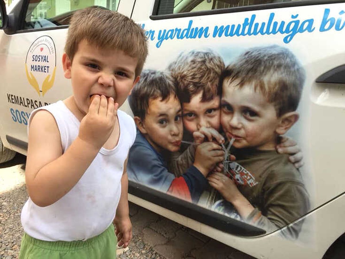 Kemalpaşa\'da Sosyal Market 2. Yılını Doldurdu