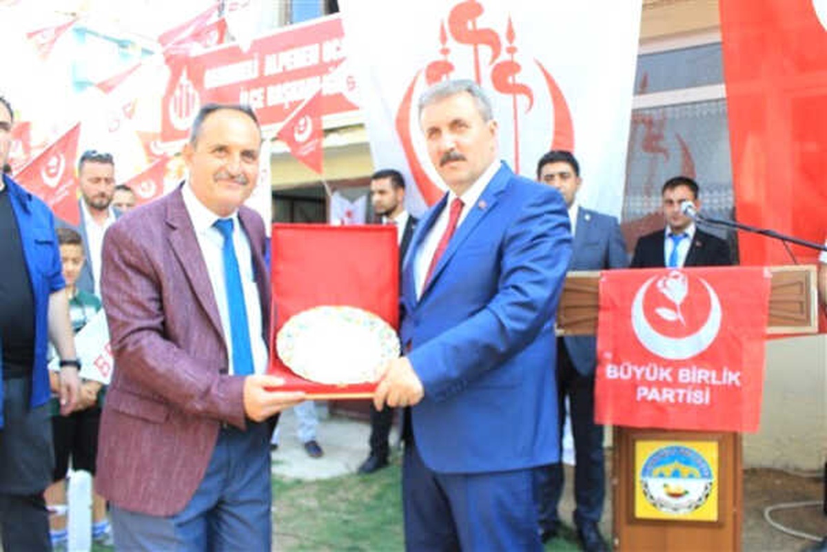 Şair Nazilli\'den Destici\'ye 15 Temmuz Plaketi