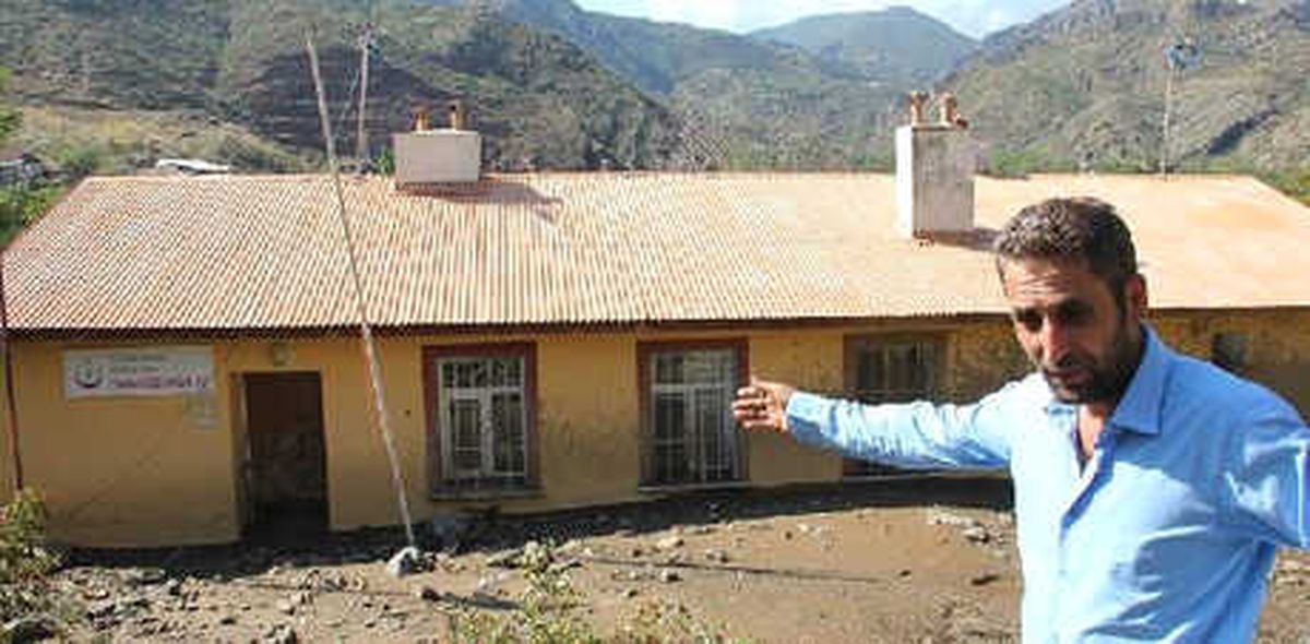 Sel Gitti, İzi Kaldı
