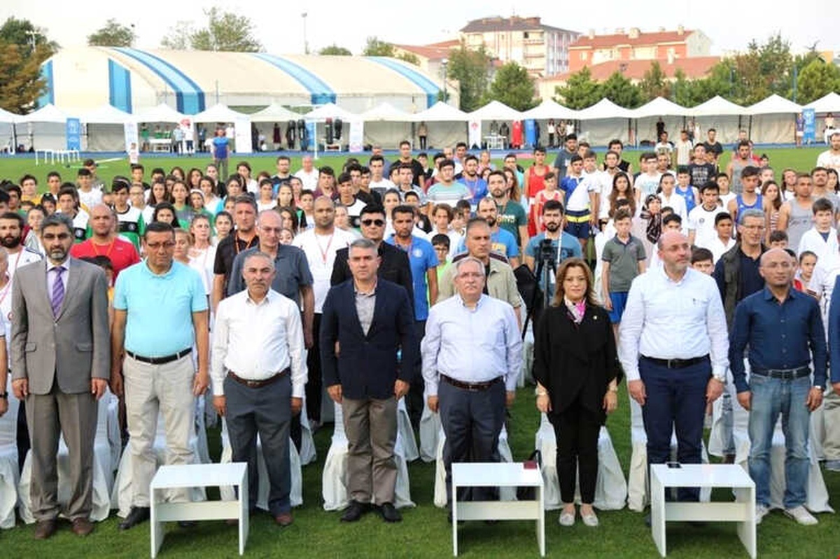 Spor Festivali Kütahya\'da Başladı