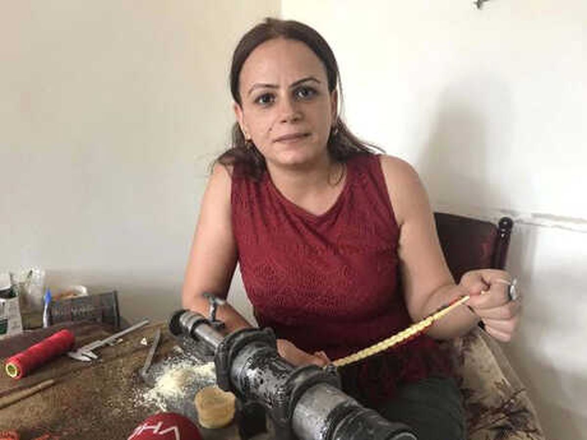Yaptığı 3 Tespihi Haluk Levent\'e Gönderecek