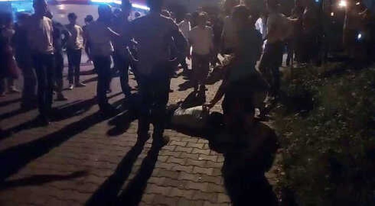 Alkol Alan Şahıslar Kendilerini Uyaran 2 Kişiyi Bıçakladı
