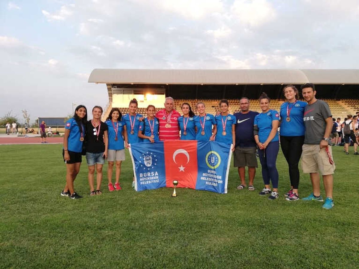 Atletizmde Üçüncülük Başarısı