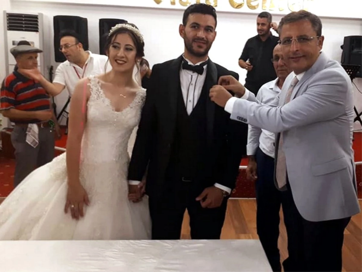 Başkan Pamuk, Ağrı Gazisini Düğününde Yalnız Bırakmadı