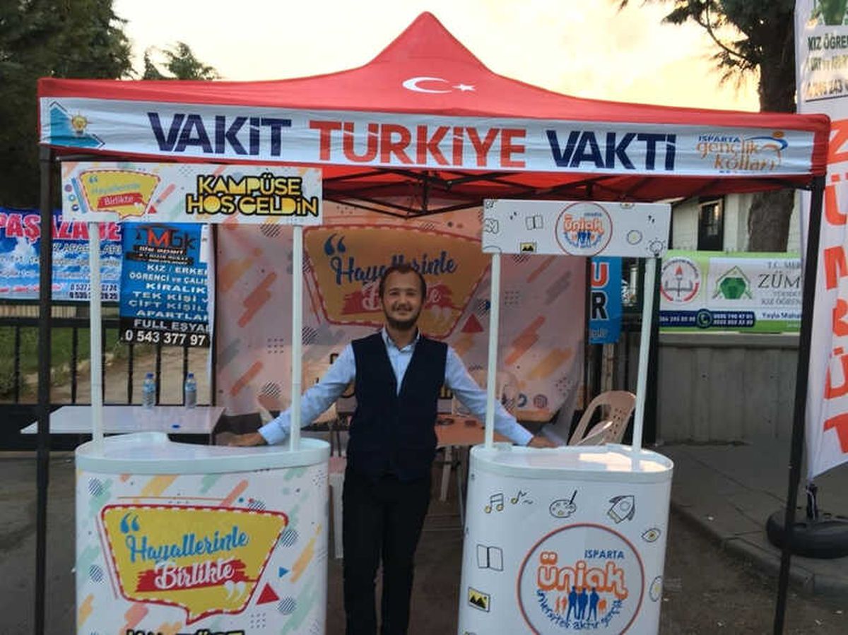 Isparta Üniak\'tan \'Kampüse Hoş Geldin\' Karşılaması