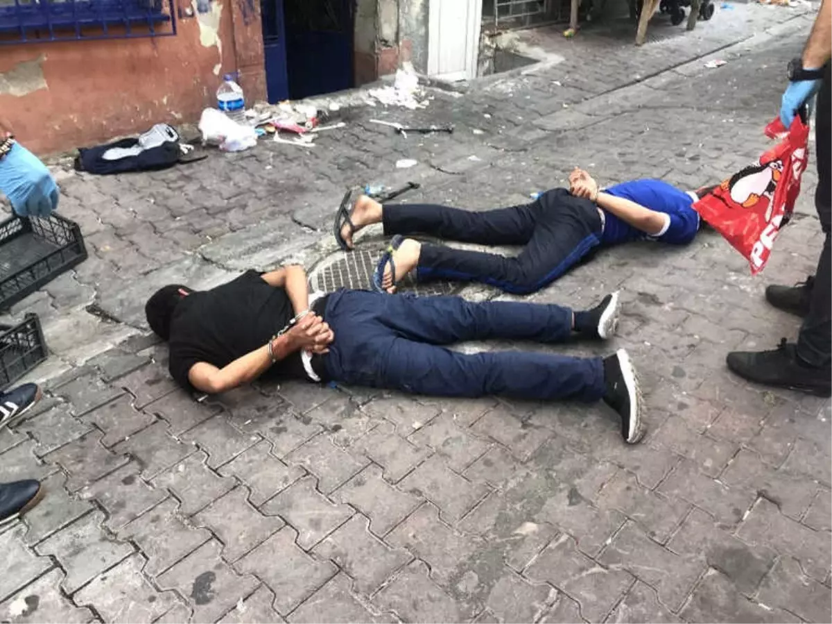 İstanbul\'da Özel Harekat Polisi Destekli Narkotik Operasyonu
