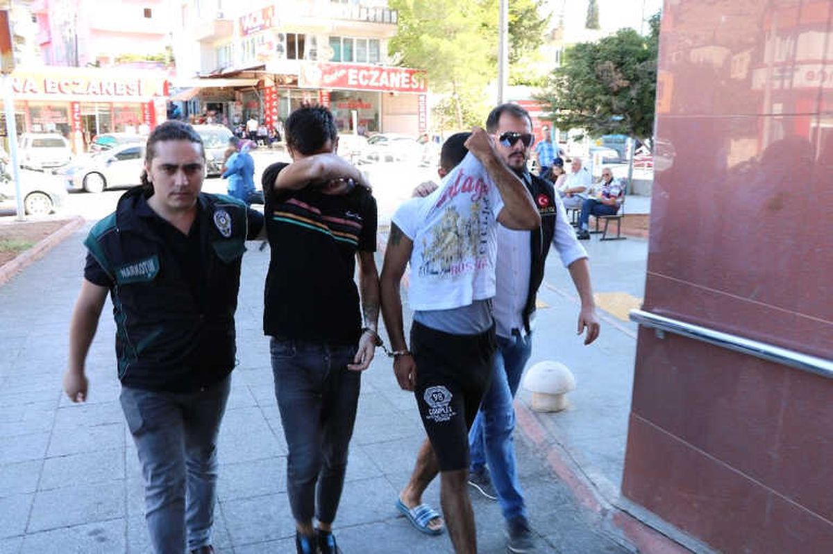 Kahramanmaraş\'ta Uyuşturucu Operasyonu: 4 Gözaltı