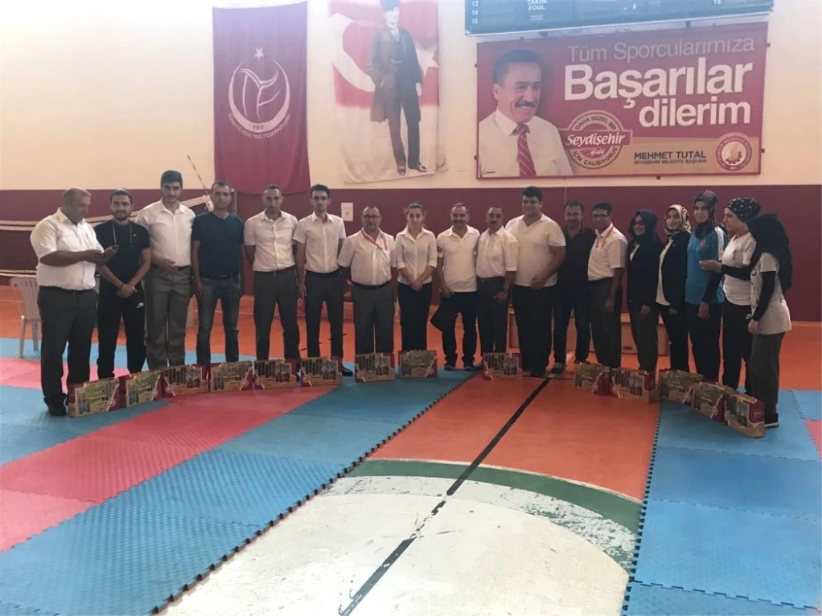 Konya Karate Şampiyonası Seydişehir\'de Yapıldı