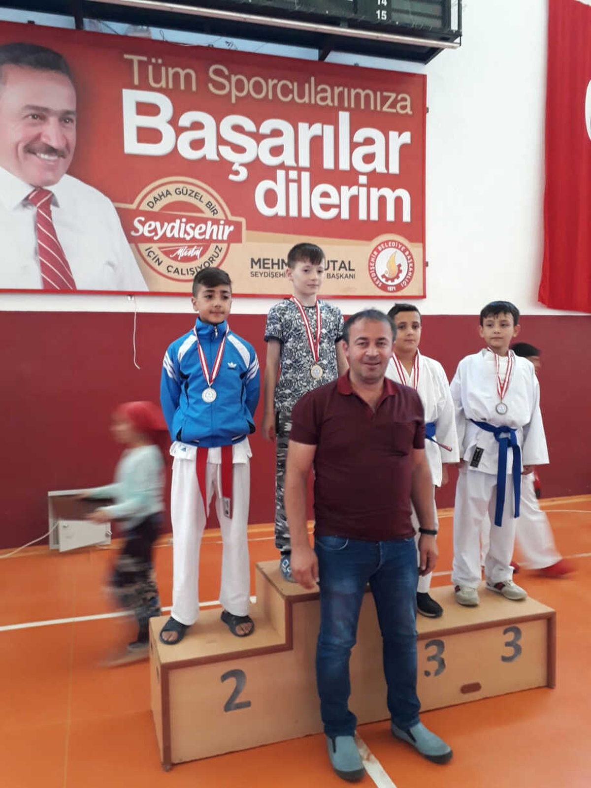Konya Karate Şampiyonası Seydişehir\'de Yapıldı