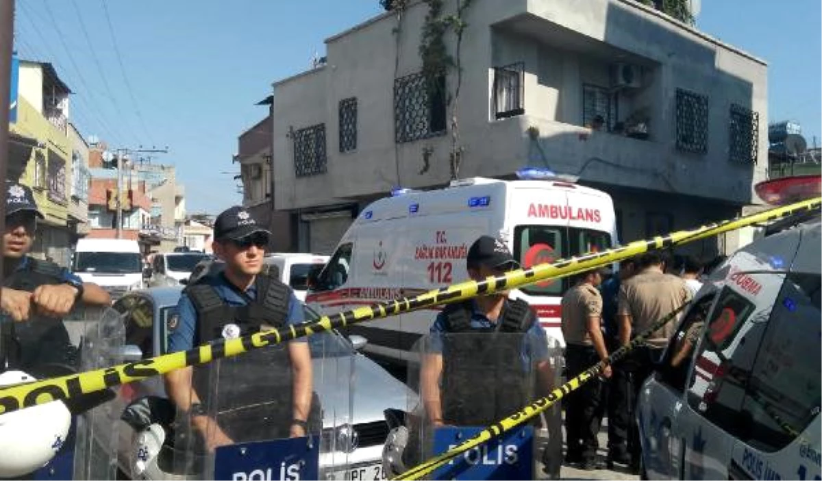 Mersin\'de Dehşet: Evde 3\'ü Çocuk 5 Kişinin Cesedi Bulundu (1)