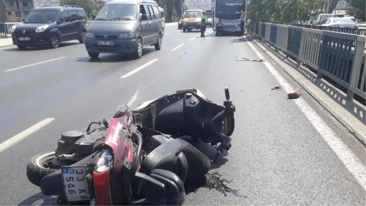 Midibüsün Çarptığı Motositletin Sürücüsü Öldü