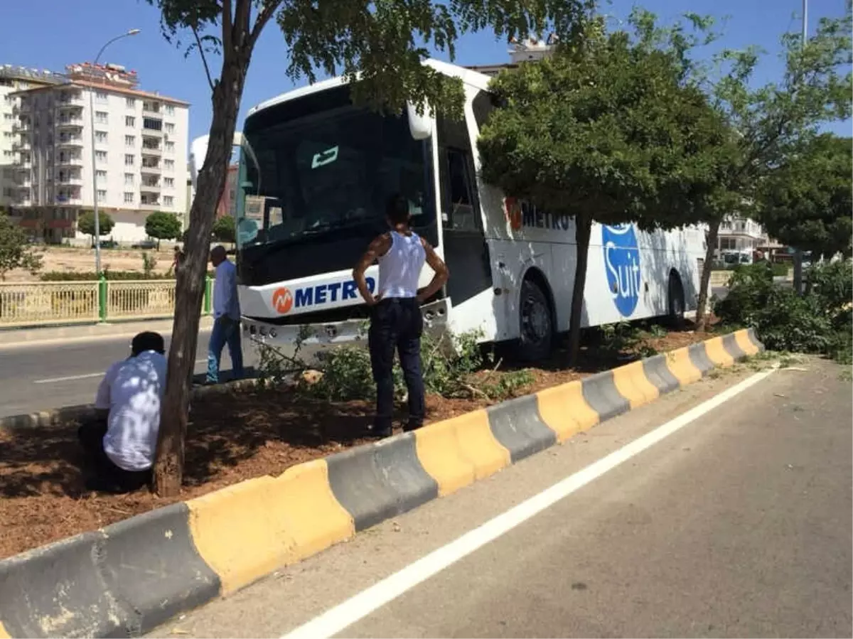 Otobüs Refüje Çıktı