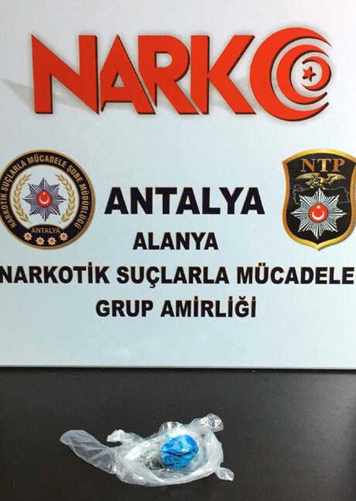 Uyuşturucu Poşetini Yutup, Kaçmaya Çalışırken Yakalandı