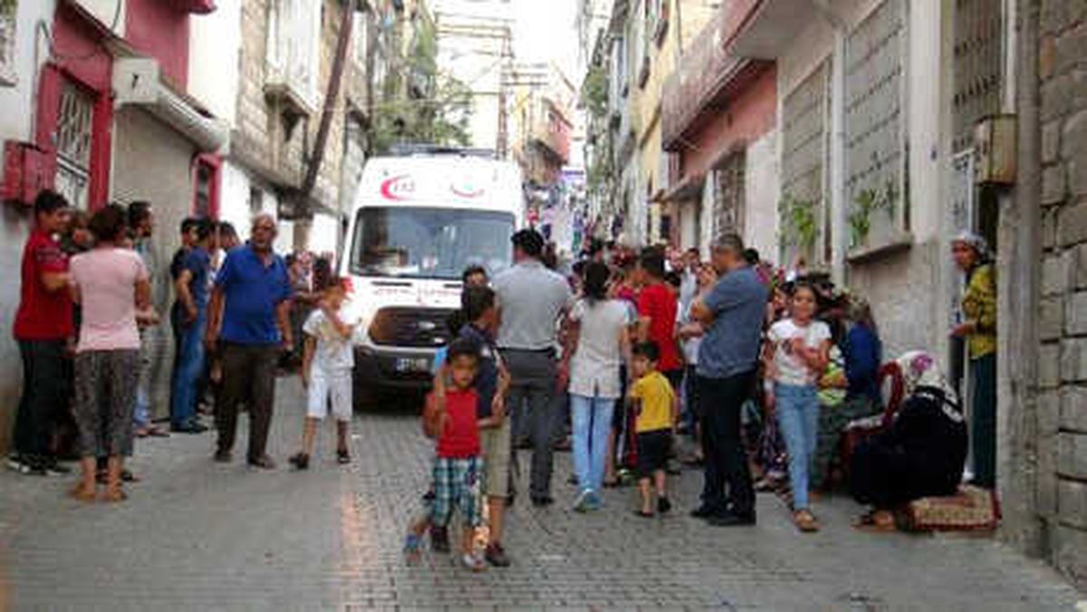 Yalnız Yaşadığı Evinde İntihar Etti