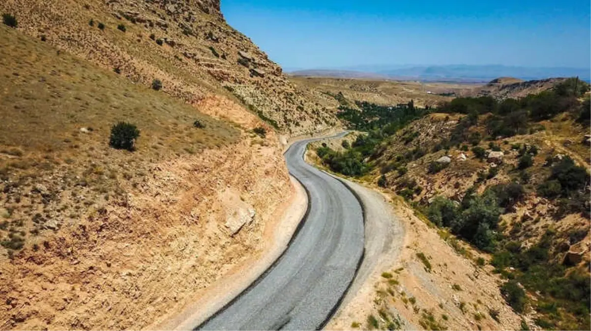 Yazıhan\'da 4 Mahallenin Daha Ulaşım Sorunu Çözüldü