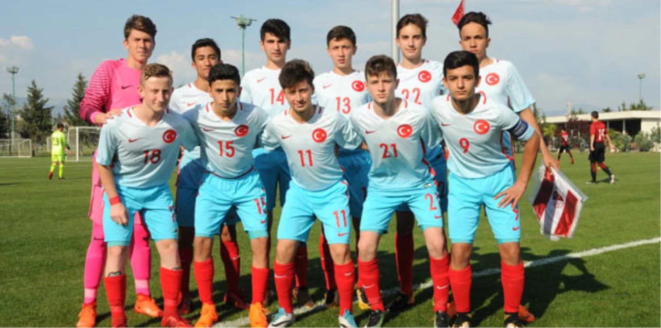 15 Yaş Altı Milli Futbol Takımı, İstanbul\'da Kamp Yapacak