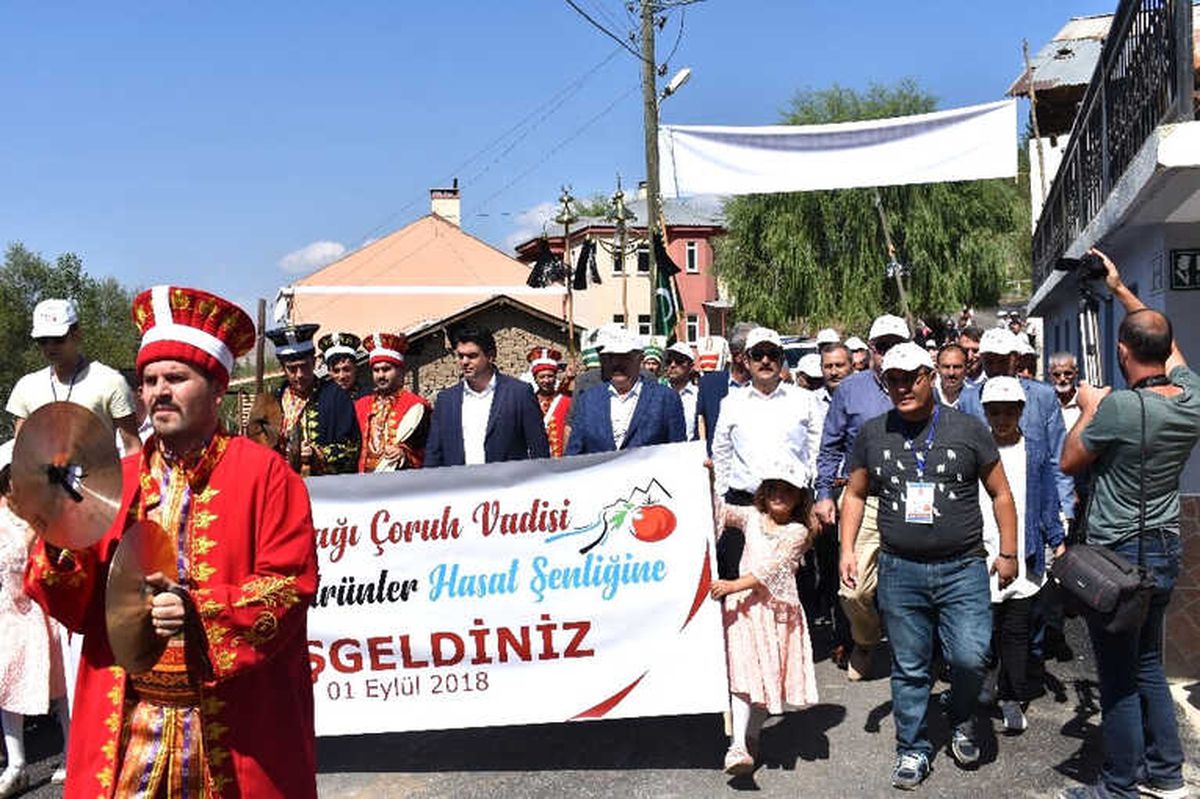 Hasat Şenliği Coşkusu Artarak Devam Etmeli