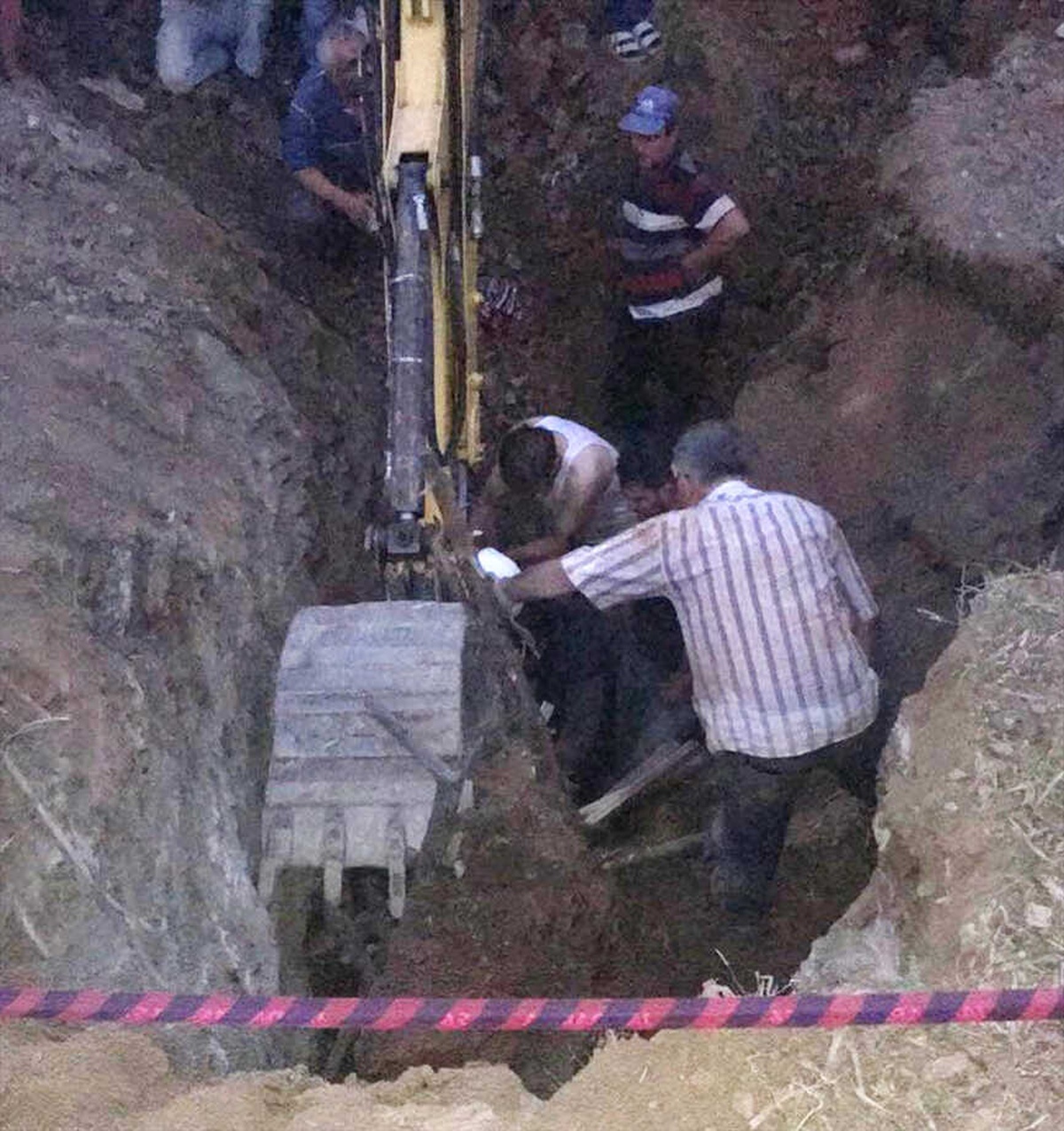 Kütahya\'da Göçük Altında Kalan Kişi Öldü
