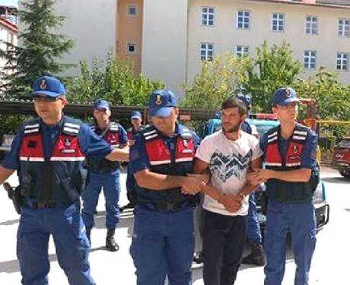 Önce Dövüp, Bıçakladılar Sonra Ormana Götürüp Silahla Öldürdüler