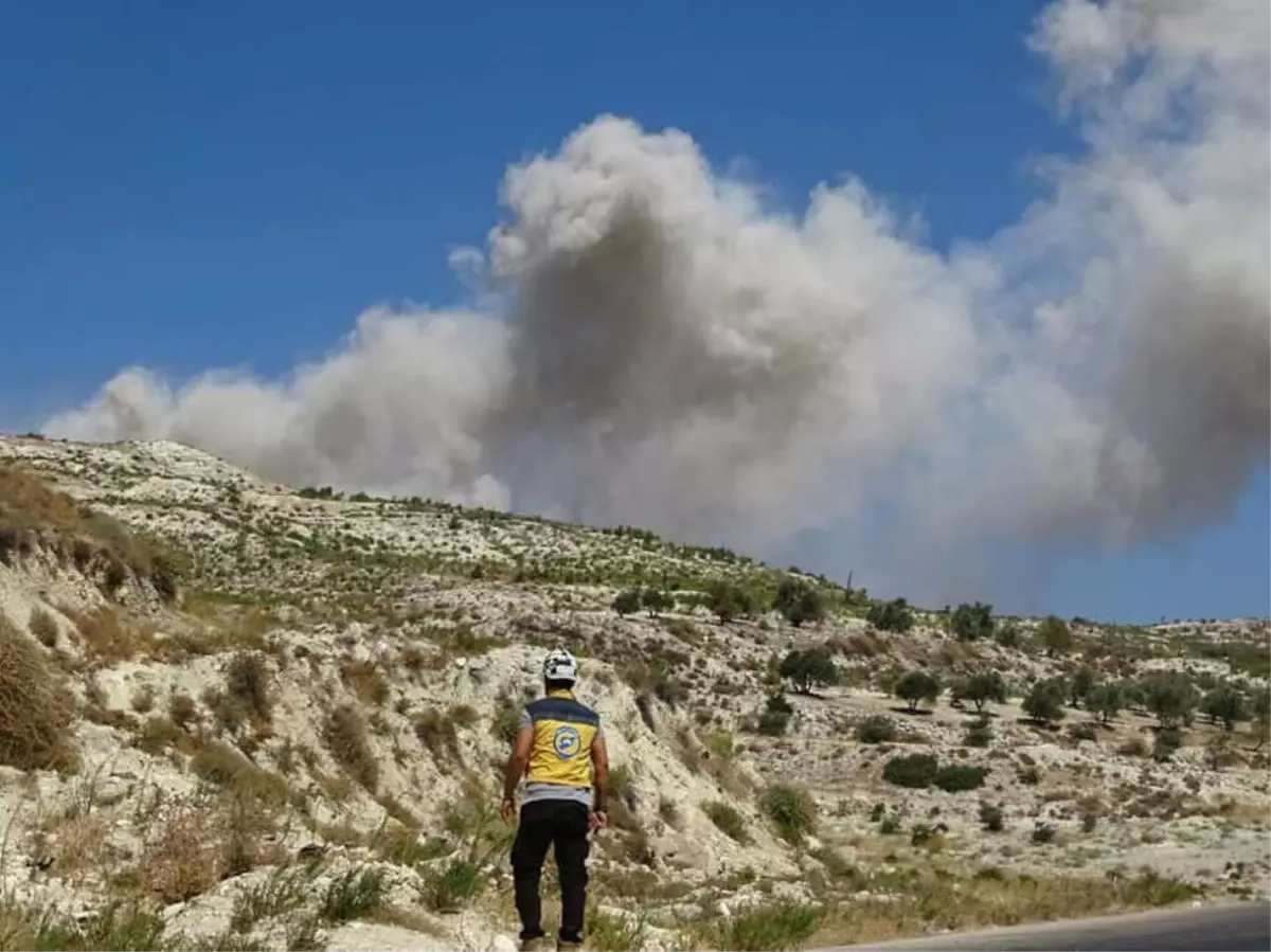 Rusya İdlib\'i Bombaladı: 10 Ölü