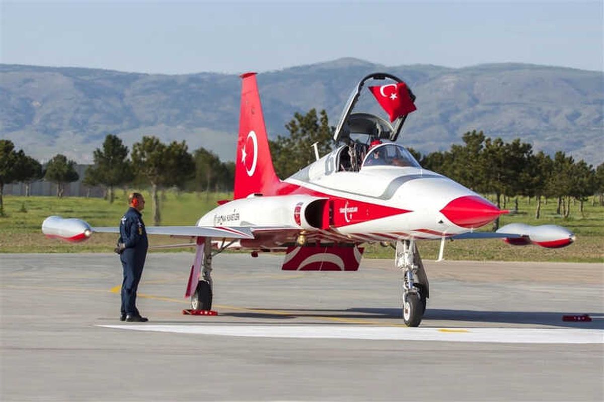 Türk Yıldızları Edremit Semalarında Uçacak