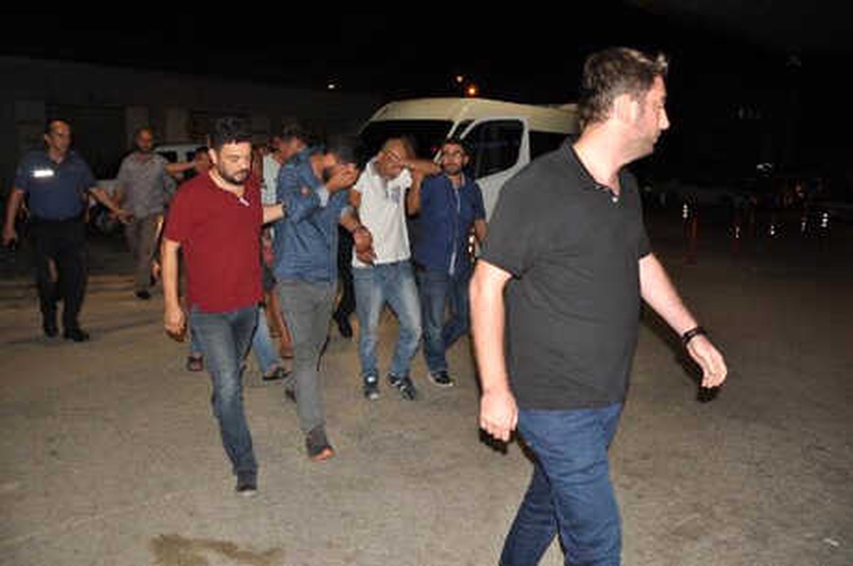 500 Bin Liralık Kumaş Hırsızlığına 8 Gözaltı