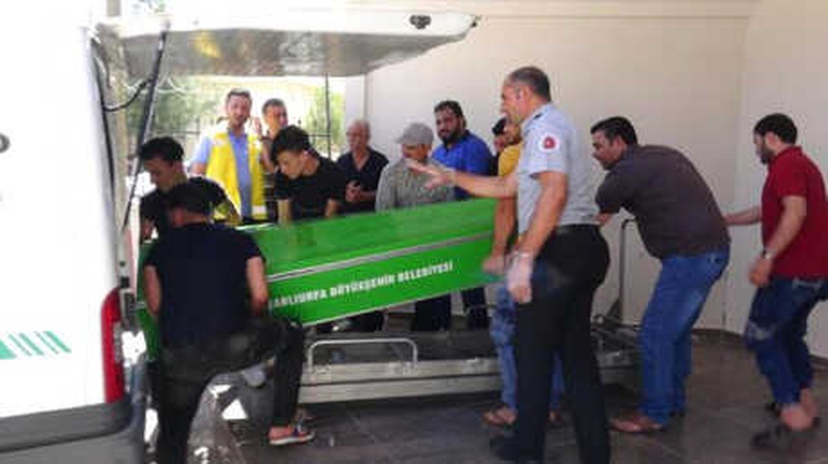 Baş Başa Görünce Sevgilisini Yaraladı, Yanındakini Öldürdü