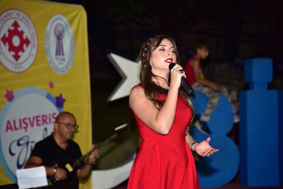 Bilecik\'te Yerel Sanatçılar Sahne Aldı
