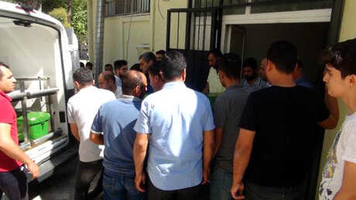Fırat Nehri\'nde Boğulan Kardeşler Yan Yana Toprağa Verildi