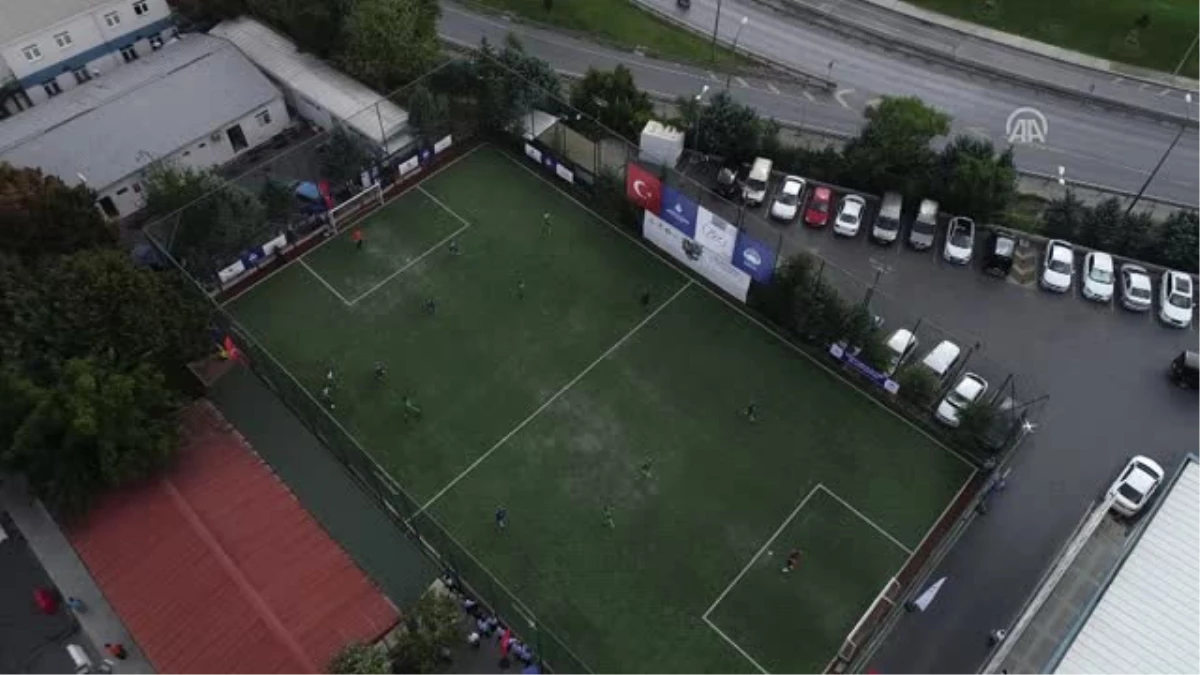 İbb Zabıta Daire Başkanlığı ile İstesob Arasında Futbol Dostluk Maçı Düzenlendi