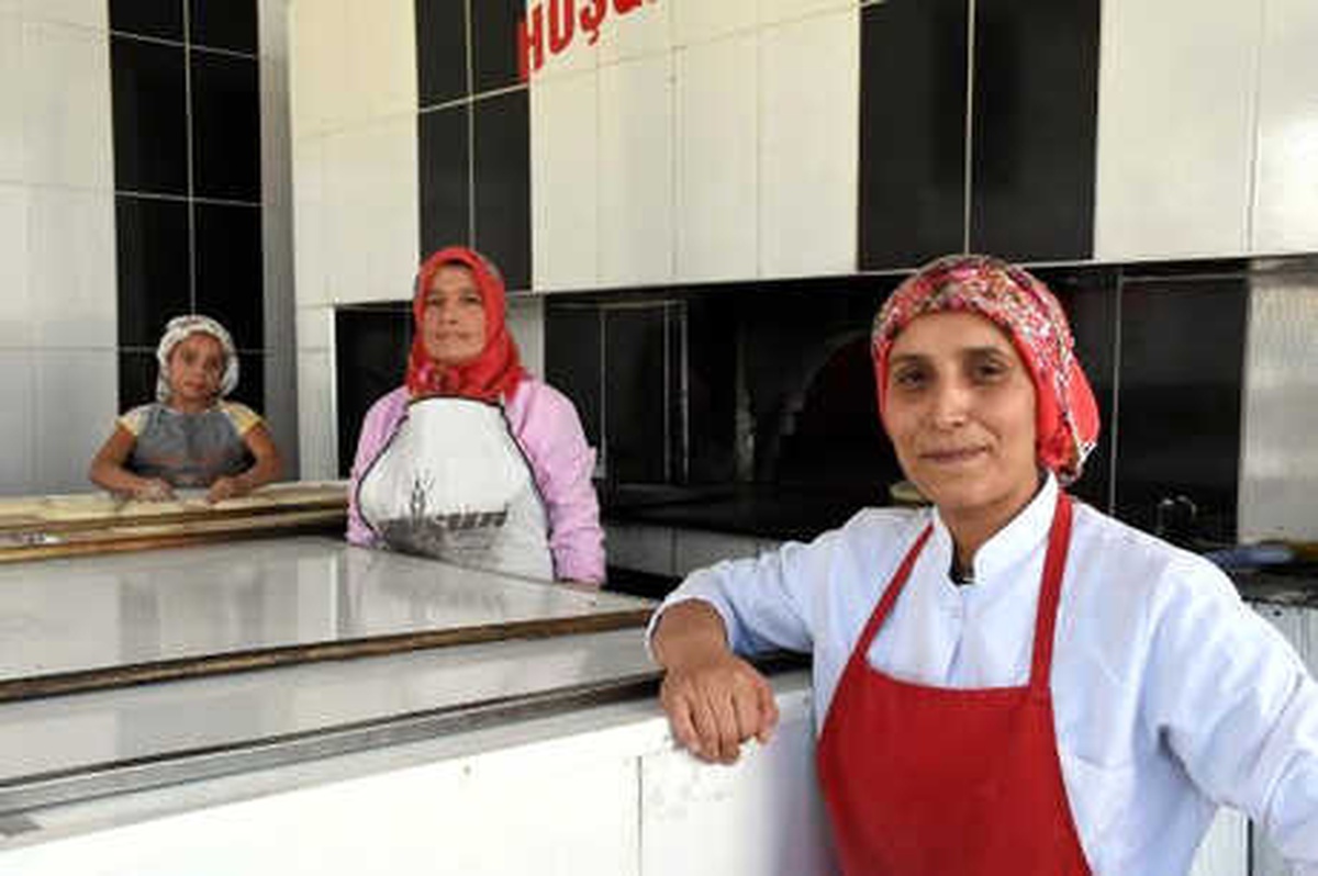 Kadın Fırın Ustaları, Erkeklere Taş Çıkartıyor