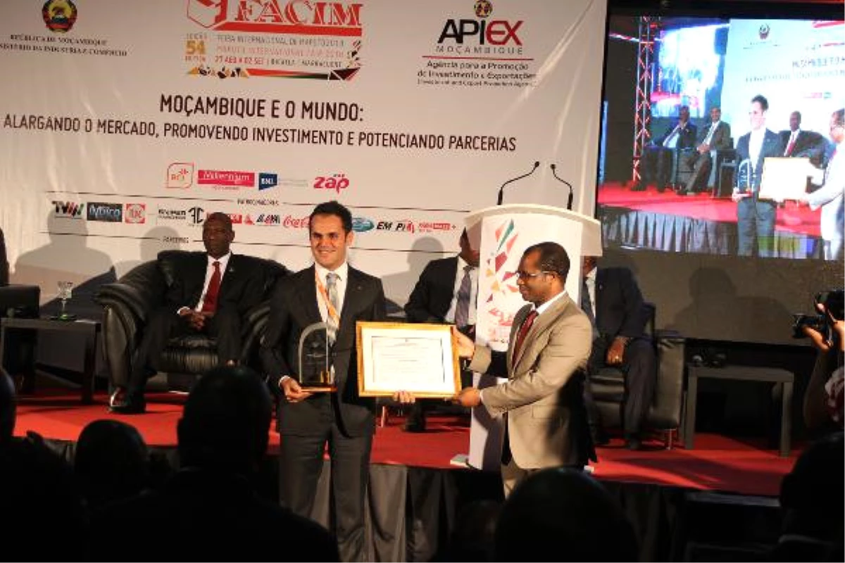 Limak\'a Afrika Ülkesinden En İyi Sanayi Yatırımı Ödülü