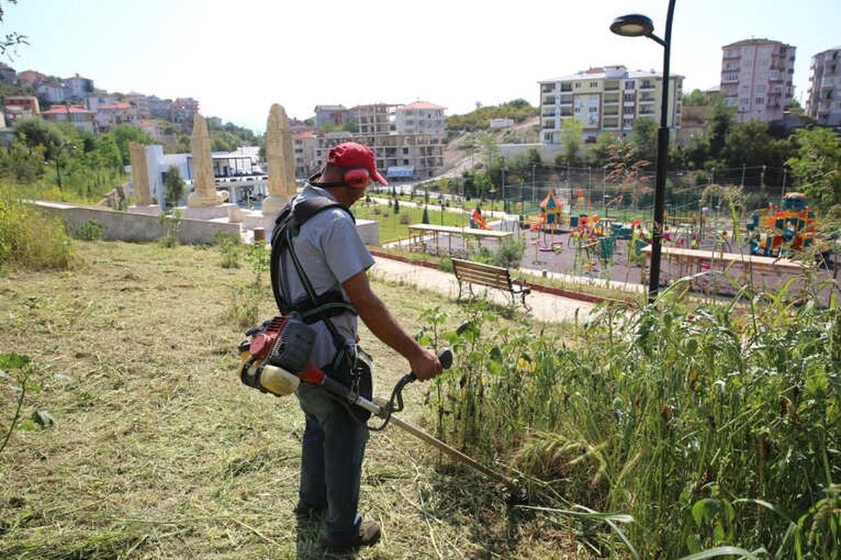 Park ve Bahçeler Güzelleşiyor